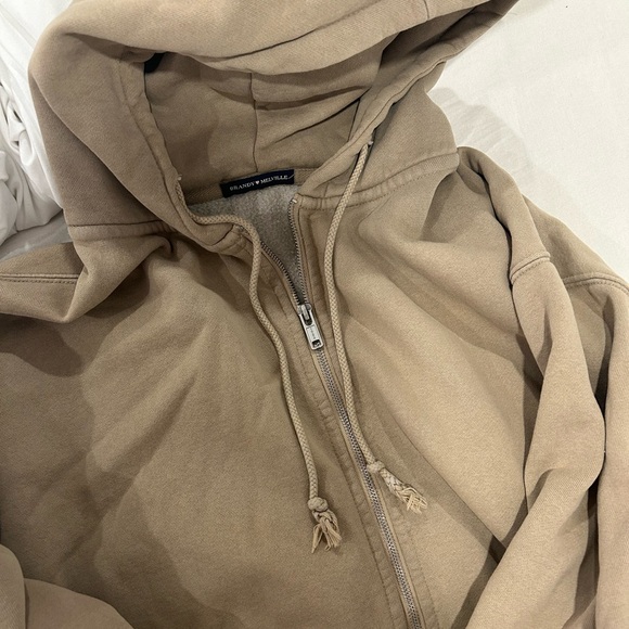 Brandy Melville Vest - Picture 2 of 3